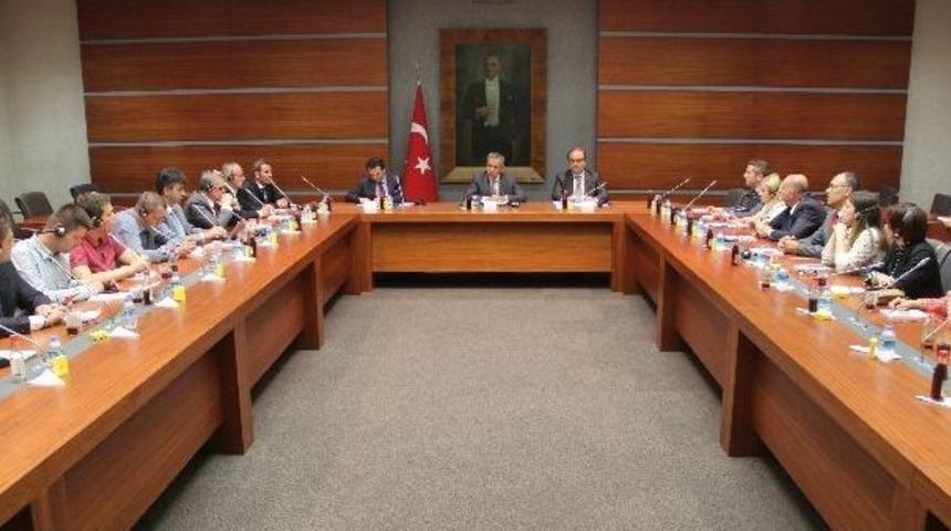 Arın&ccedil;, Bosna Hersek&rsquo;te Yayın Yapan Medya Kuruluşu Temsilcilerini Kabul Etti