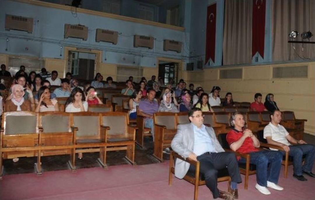 Sosyal Bilgiler &Ouml;ğrencilerinden, "benim Kişiliğim" Etkinliği