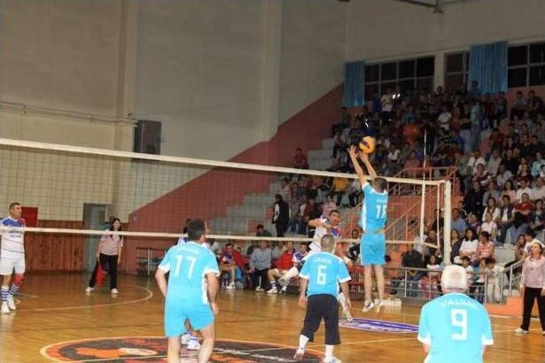 Kurumlararası Voleybol Turnuvasında Valilik Şampiyon Oldu
