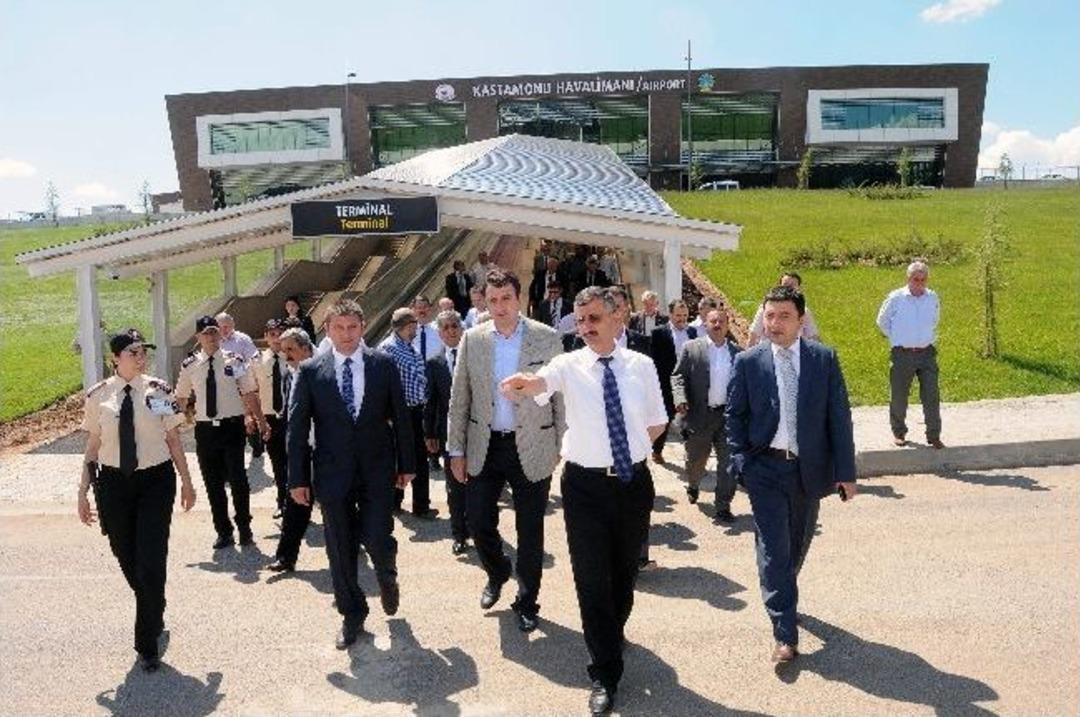 İl Genel Meclisi &Uuml;yeleri Havalimanını Gezdi