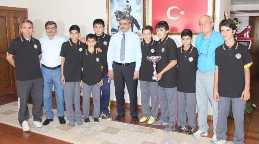 Nazilli Belediyespor İl Birincisi Oldu