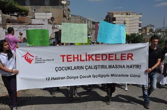 Şırnak'ta 'çocuk İşçiliğine Hayır' Yürüyüşü