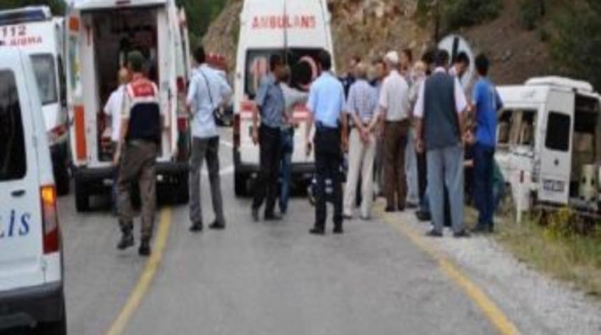 Bursa Harmancık'ta Trafik Kazası: 19 Yaralı