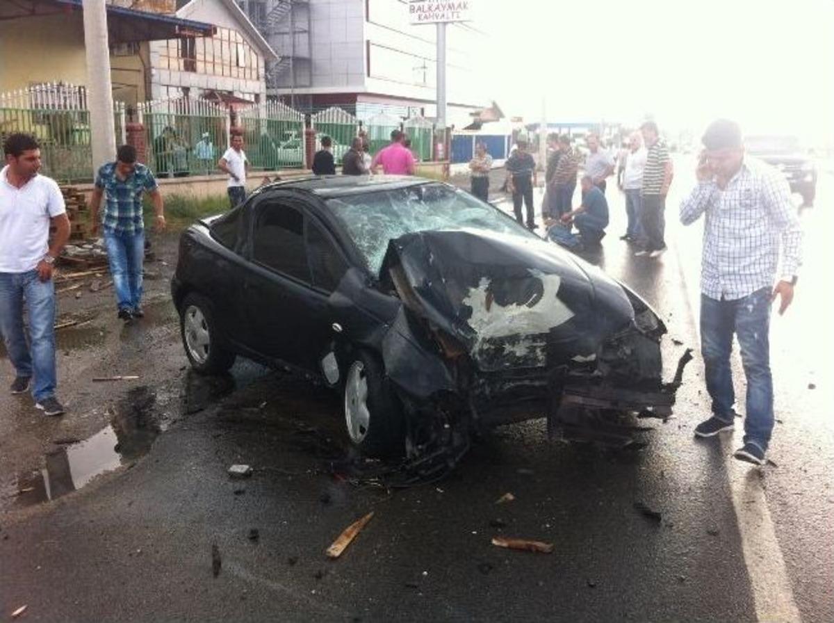 Manisa&rsquo;da Trafik Kazası: 3 Yaralı