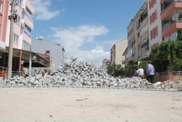 Cadde Esnafı Sabırsızlanıyor 1