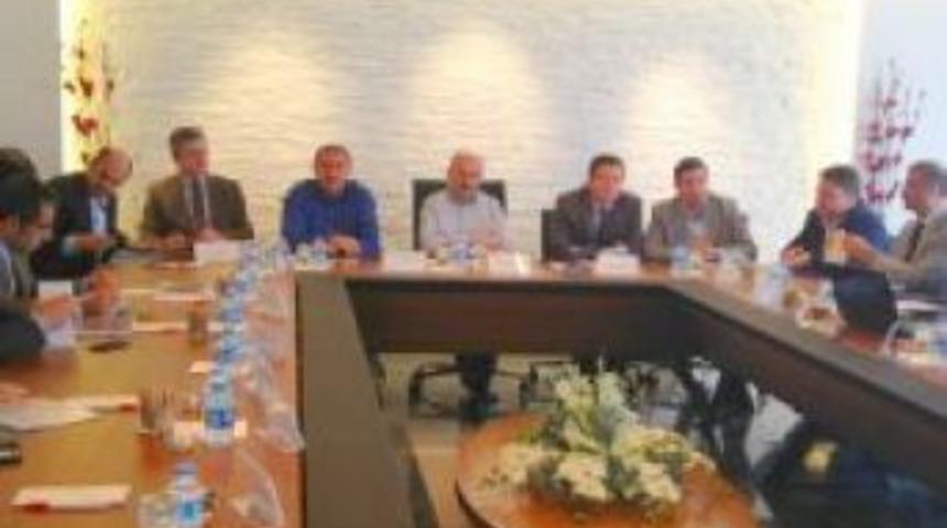 Kafkas İstanbul&rsquo;un sağlık yatırımlarını inceledi.