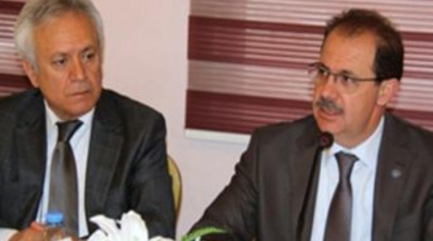 Bayburt'ta "&uuml;niversite Polis El Ele" Projesi Kapsamında Bilgilendirme Toplantısı