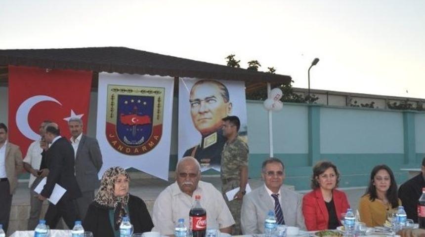 Şehit Ve Gazi Ailelerine Yemek Verildi