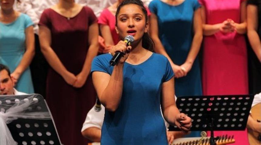 &Ouml;ğrencilerden "yeşil&ccedil;am Şarkıları" Konseri