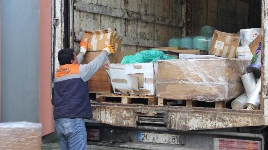 Kemer&rsquo;in Tehlikeli Atıkları Gatab&rsquo;ın Kontrol&uuml;nde Toplanıyor