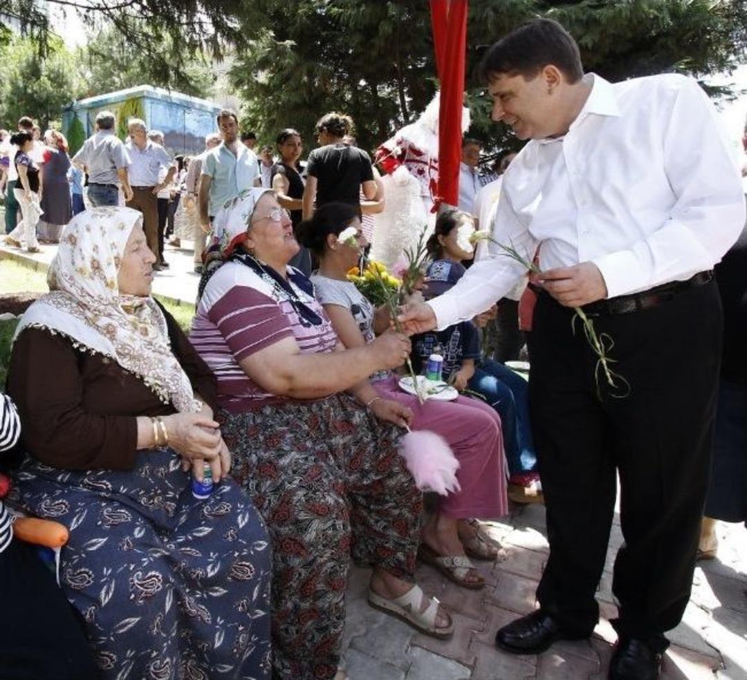 Konak&rsquo;ta Sosyal Yardımda Altın D&ouml;nem