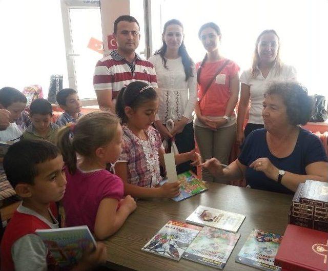 Eğrikavaklı &Ouml;ğrenciler Yazar Zehra &Uuml;n&uuml;var İle Buluştu 1