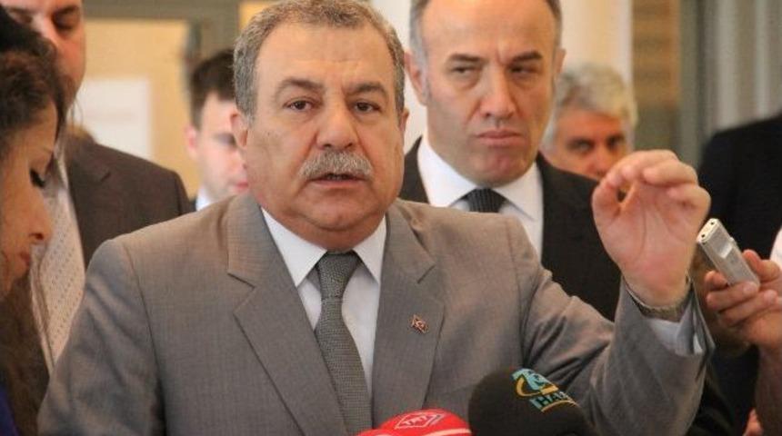 İ&ccedil;işleri Bakanı Muammer G&uuml;ler: