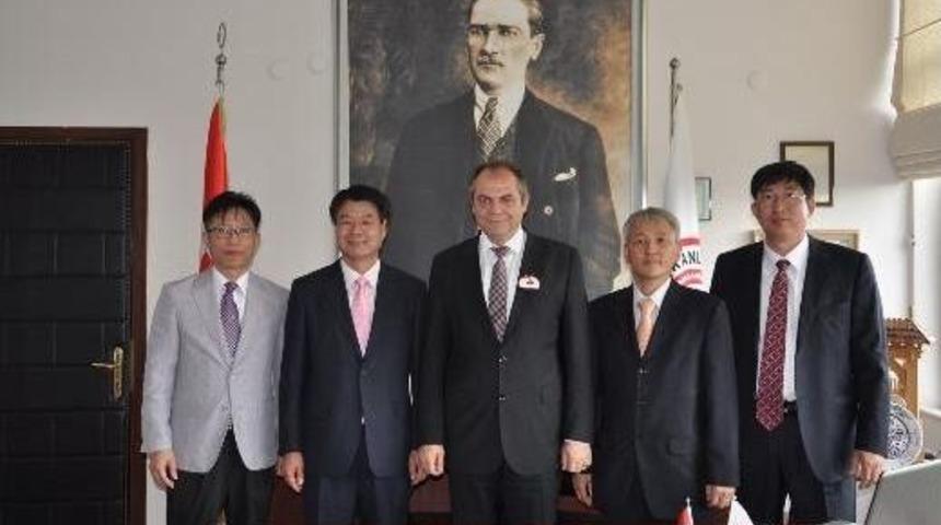 Başkan Dalgı&ccedil;'a Yabancı Ekiplerden Festival Ziyaretleri