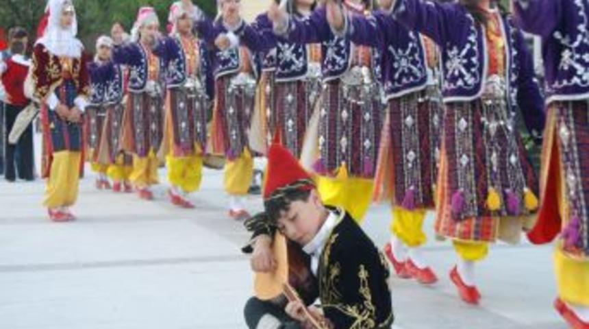 Sincan&rsquo;da Mahalle Şenlikleri S&uuml;r&uuml;yor