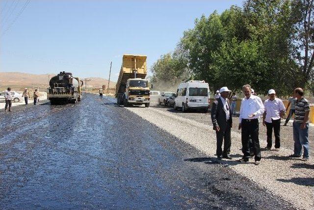 İl Özel İdaresi, Göbeklitepe Yolunu Asfaltlıyor