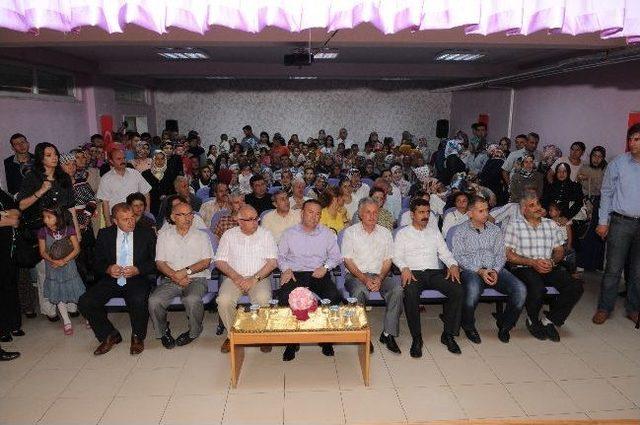 Bir Salon Da Yarbay Refik Cesur’a