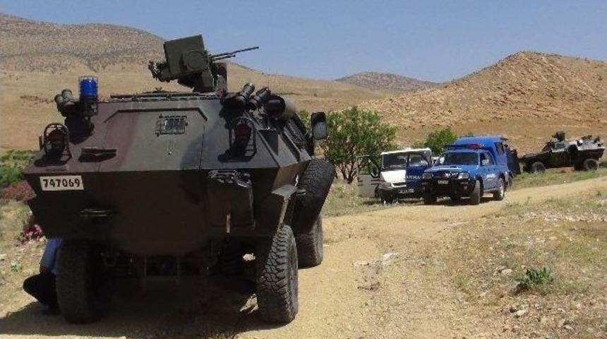 Kilise Bahçesinde 'faili Meçhul' Kazısı