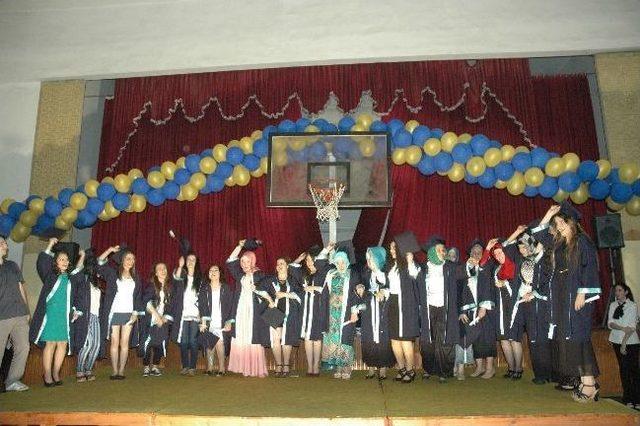 Kız Teknik Ve Meslek Lisesi nde Mezunuyit Coşkusu 3