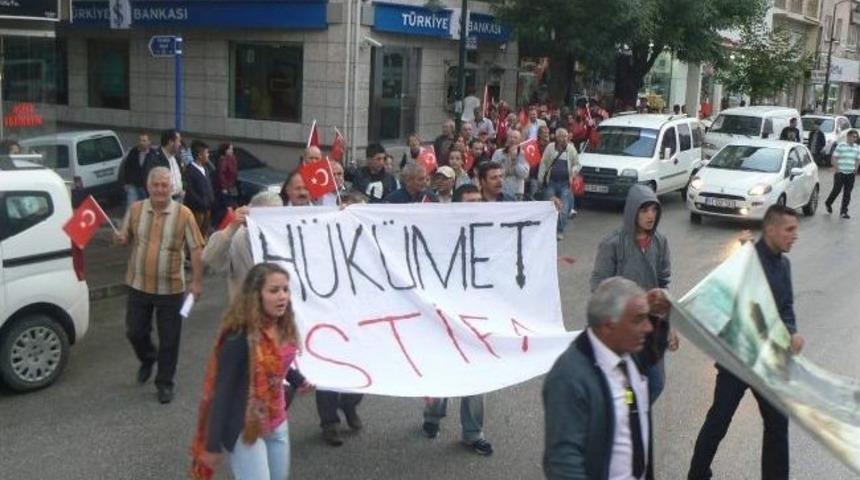 Boz&uuml;y&uuml;k&rsquo;te Gezi Parkı Eylemlerine Destek Y&uuml;r&uuml;y&uuml;ş&uuml;