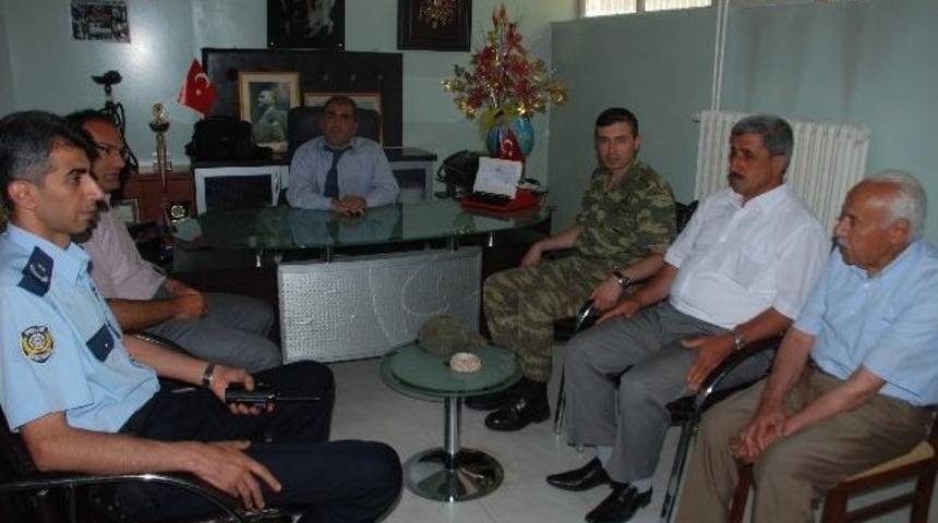 Besni Anadolu Sakatlar Derneği, 18 Engelliye Tekerlekli Sandalye Verdi