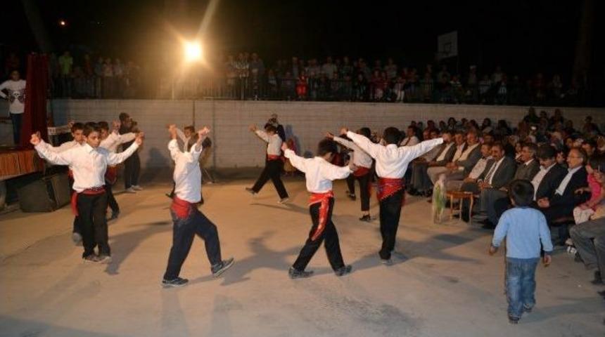 &Ouml;zl&uuml;ce K&ouml;y&uuml;nde Mezuniyet Ve Okul Gecesi