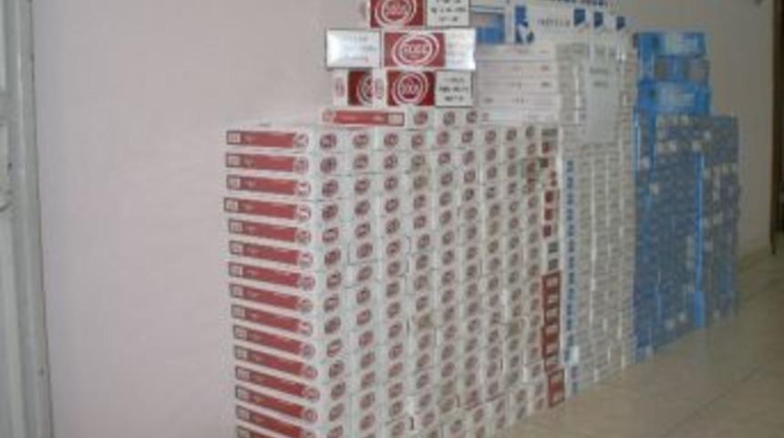 D&ouml;rtyol'da 5 Bin 970 Paket Ka&ccedil;ak Sigara Ele Ge&ccedil;irildi