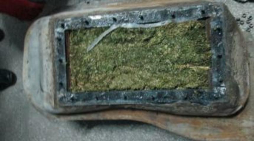 Benzin Deposunda Esrar Sevkiyatı Polise Takıldı