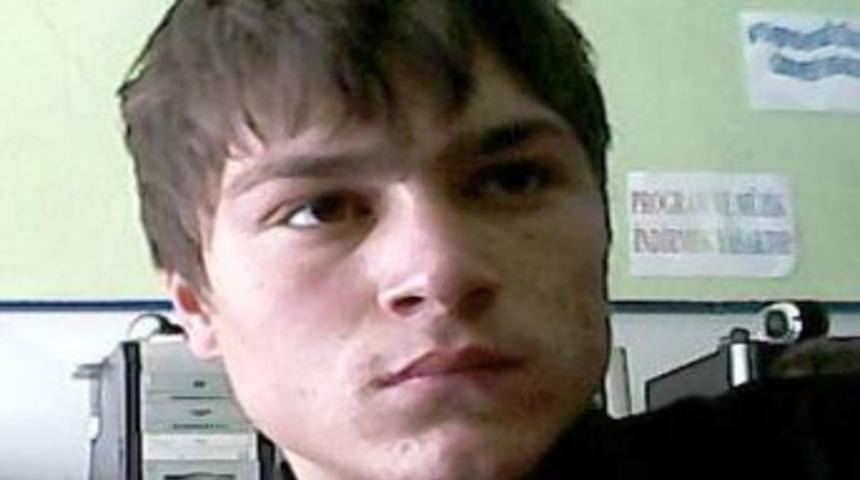 18 Yaşındaki Gen&ccedil; &Ccedil;ıkan Kavgada &Ouml;ld&uuml;