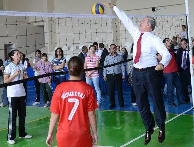 B&uuml;y&uuml;kşehirden Bir Tesis De Yiğitler&rsquo;e 3