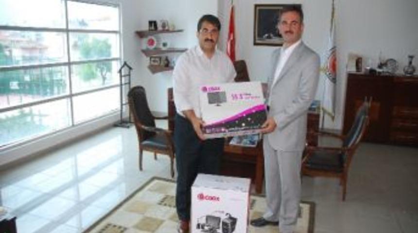 Belediyeden Okula Bilgisayar