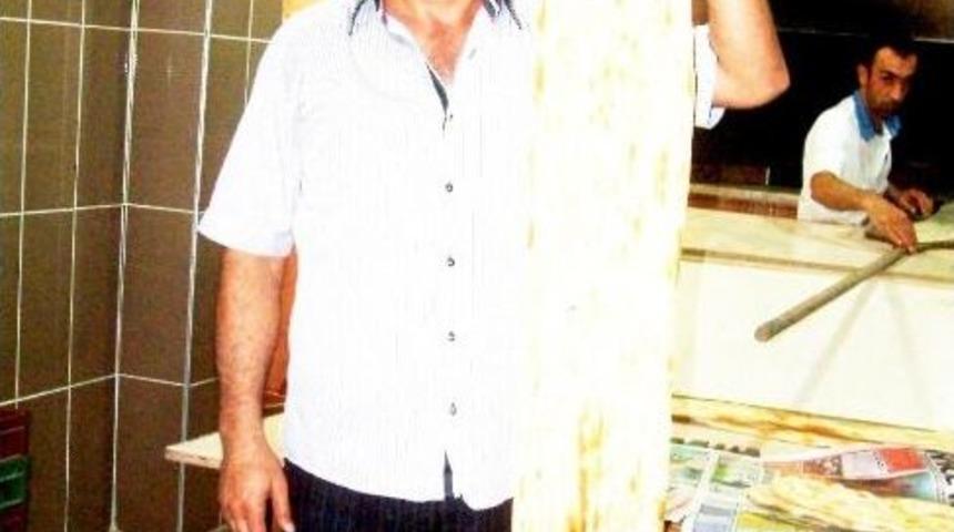 Fırıncının &Uuml;rettiği 2 Metrelik Lavaş Beğenildi