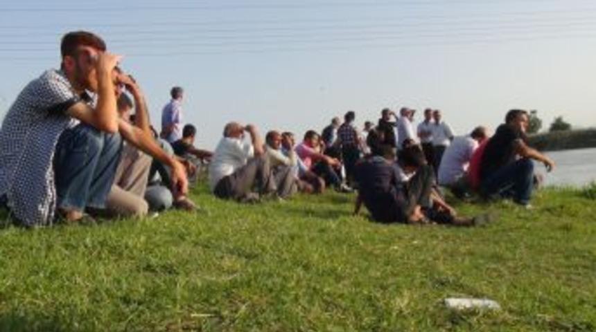Serinlemek I&ccedil;in Girdiği Ceyhan Nehri'nde Kayboldu