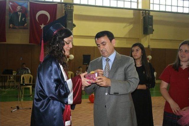 Ünye Anadolu Öğretmen Lisesi, 86 Mezun Verdi