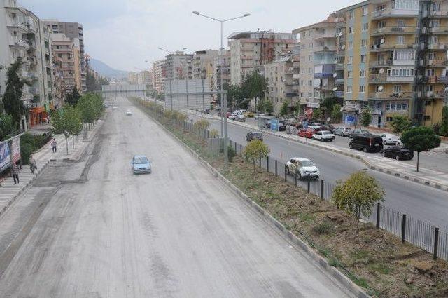 Manisa’da Mimar Sinan Bulvarı Asfaltlanıyor