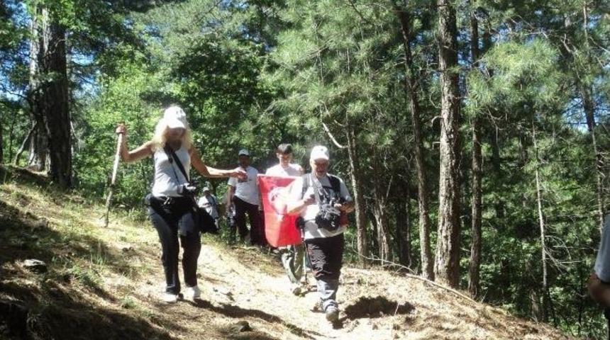 Ankaralı &Ouml;ğretmenlerin Kazdağı&rsquo;nda Trekking Keyfi