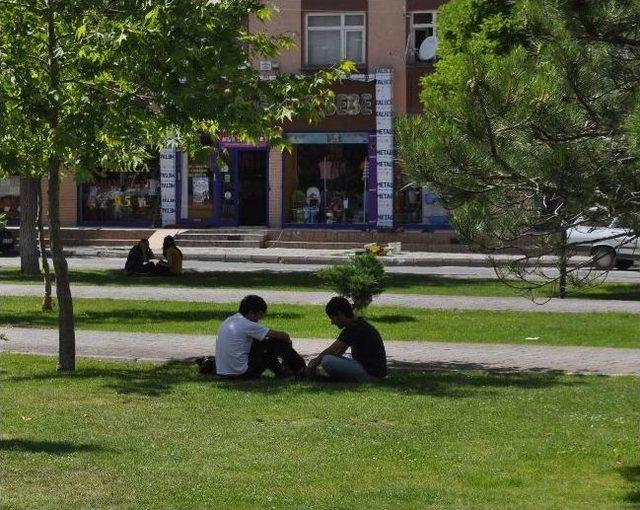 Kayseri'de Hava Sıcaklığı 37 Dereceye Çıktı