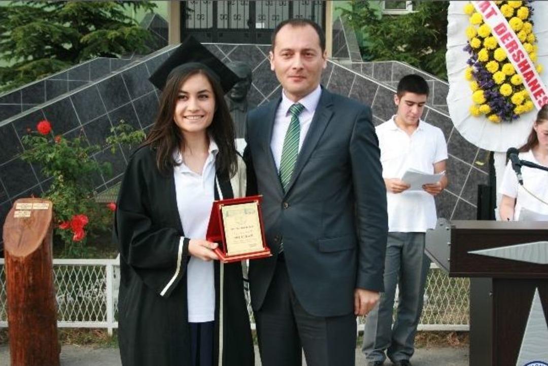 &Ccedil;aycuma Oktay-olcay Yurtbay Anadolu Lisesi 15&rsquo;inci Mezunlarını Verdi