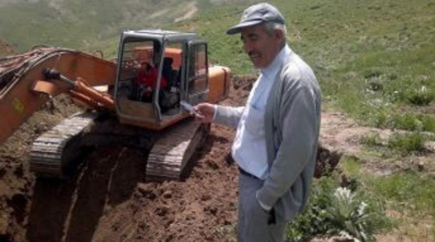 İnkışla&rsquo;da Şebeke Suyu &Ccedil;alışmaları Devam Ediyor