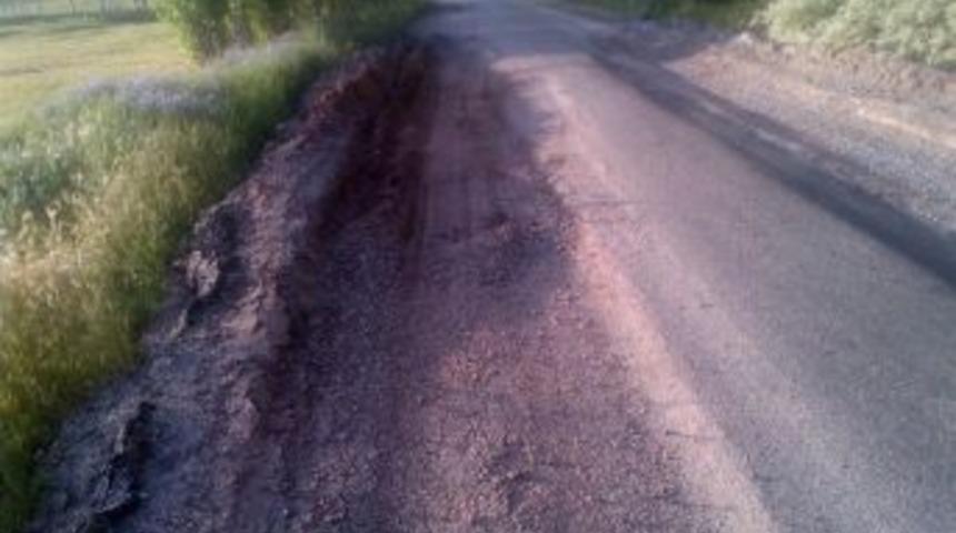 Yozgat'taki Aydıncık-eymir Yolunu Kullananlar İsyan Ediyor