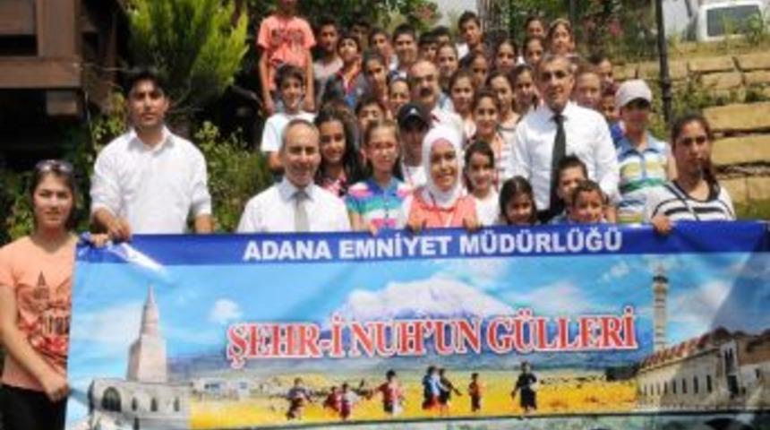 Polislerin Evlerinde Misafir Edilen Şırnaklı &Ouml;ğrenciler Valiyle Biraraya Geldi