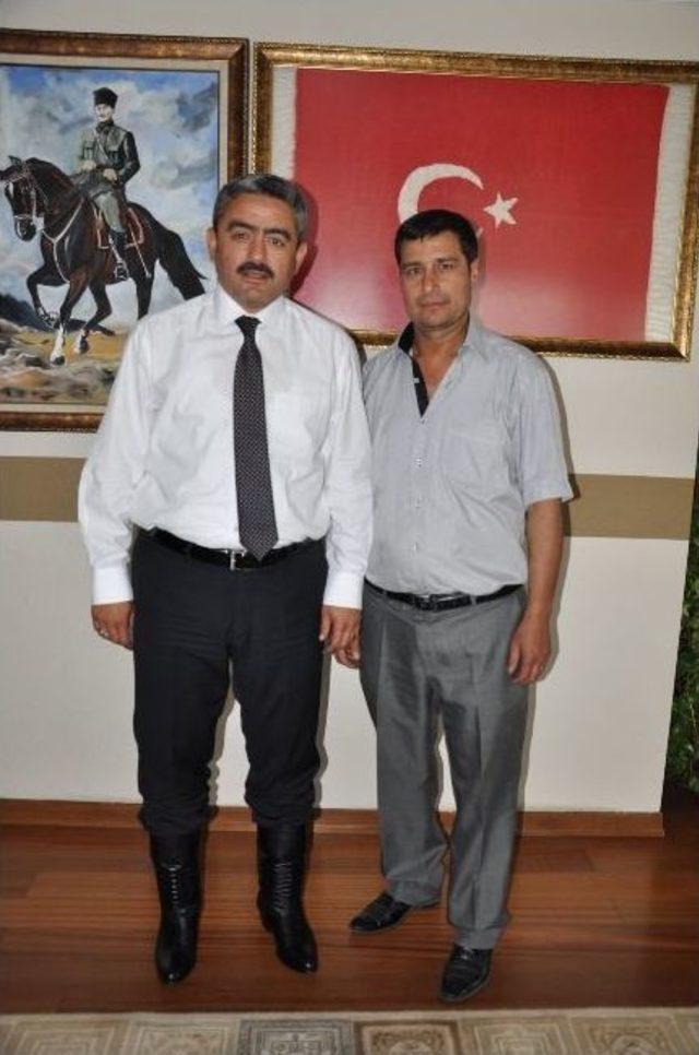 Başkan Alıcık’a Efe Çizmesi 1