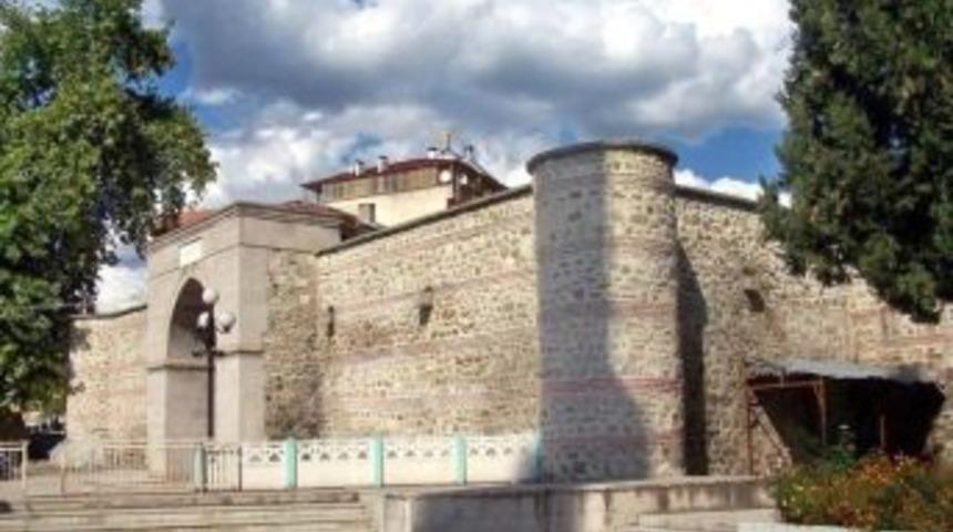 Tarihi Durakhan Yeniden Restore Ediliyor