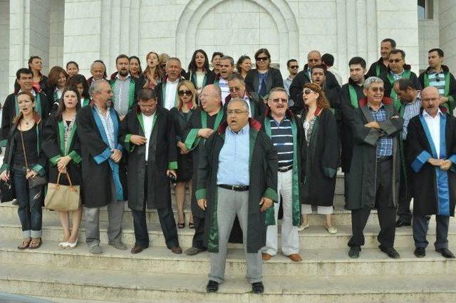 Milaslı Avukatlardan &Ccedil;ağlayan Protestosu 1