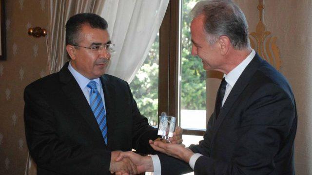 İTSO Yönetimi, Vali Lekesiz’i Ziyaret Etti