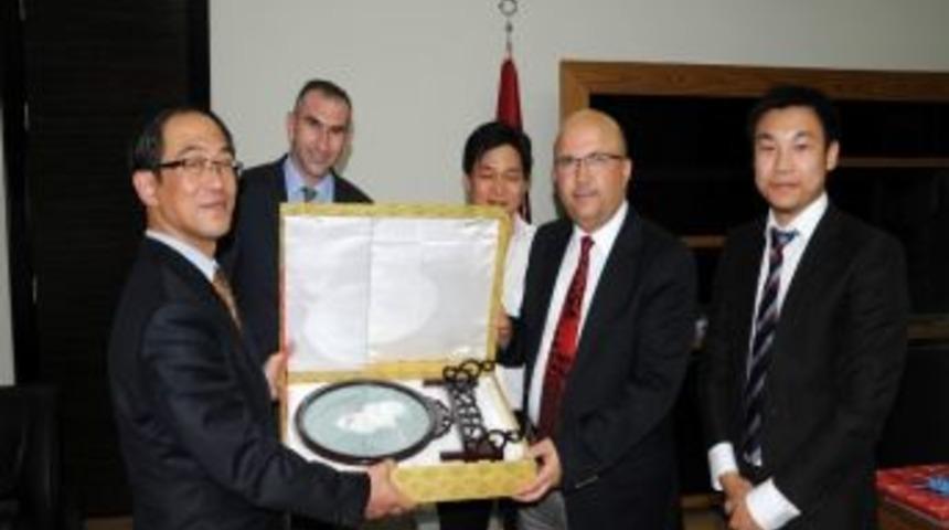 &Ccedil;in Heyetinden Başkan &Ccedil;oban'a Ziyaret