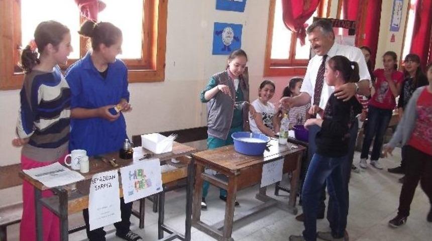 Kuzyakalı &Ouml;ğrenciler Bilim Şenliği D&uuml;zenledi