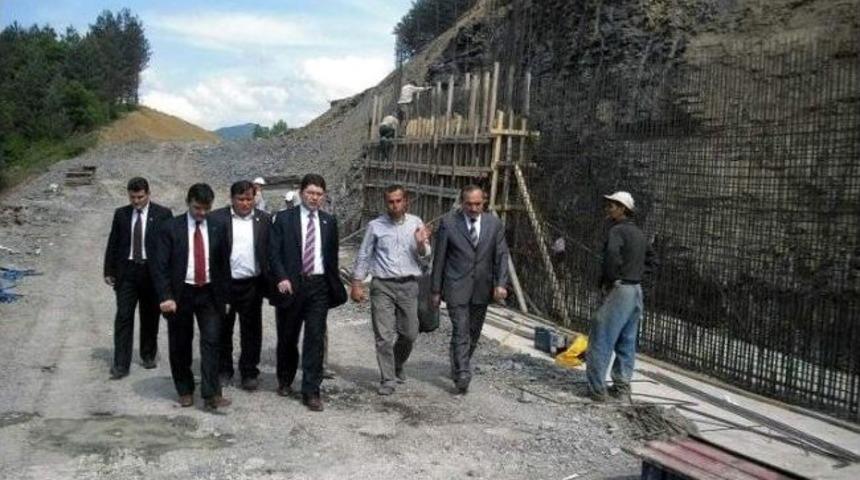 Bartın'da Yol Yapım &Ccedil;alışmaları