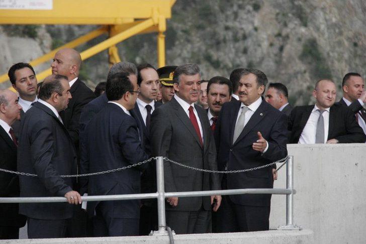 Cumhurbaşkanı Gül, Deriner Barajı’nda Incelemelerde Bulundu G3