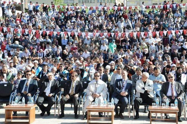 Mşü’de Mezuniyet Töreni